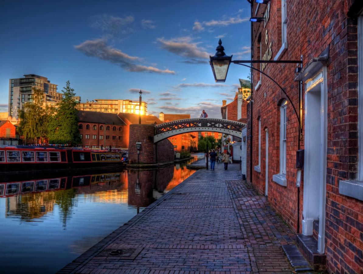 Studio Apartment - City Centre - Broad Street - Brindley Place - Wifi - Netflix - Smart Tv Бирмингем Экстерьер фото