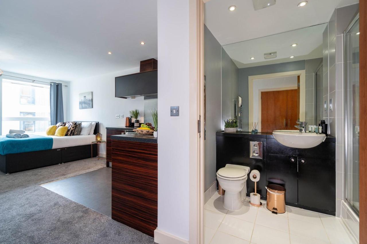 Studio Apartment - City Centre - Broad Street - Brindley Place - Wifi - Netflix - Smart Tv Бирмингем Экстерьер фото